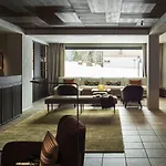 Ξενοδοχείο Schwarzwand 4*
