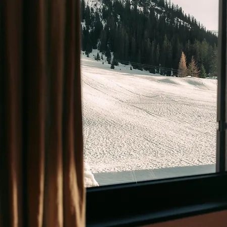 Schwarzwand Szálloda 4*