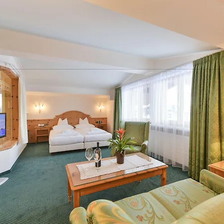 Szálloda Schwarzwand 4*