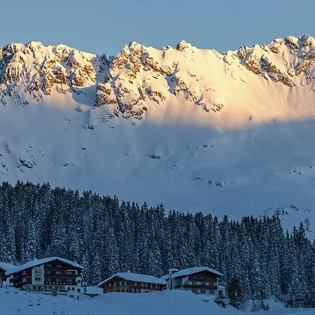 Schwarzwand Szálloda Lech am Arlberg
